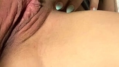 Amateur Hottie Solo Masturbation