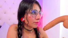 Amateur brunette ariana marie solo toying