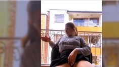 BBW Camgirl on Balcony