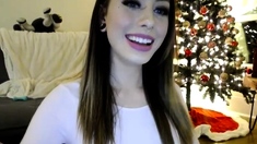 Brunette Solo Webcam Masturbation