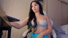 Brunette Solo Webcam Masturbation