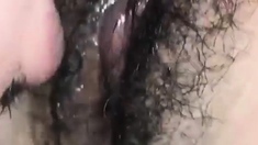 झाँटो वाली गीली चुत