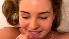 Peachypam Gets Railed In The Bed