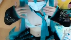 Miku Hatsune a chating and playing 130625