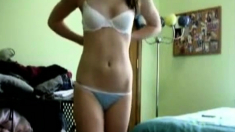 Skinny Teen Masterbates On Cam